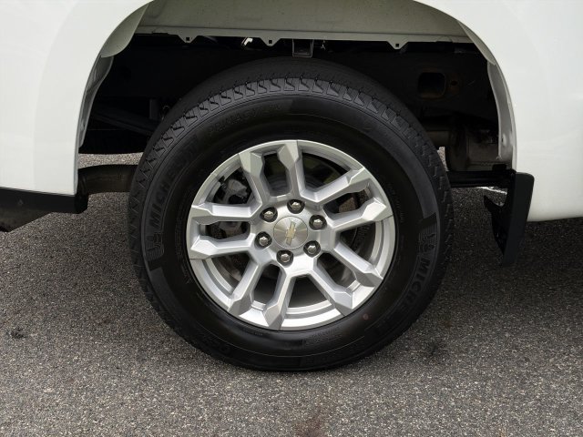 Used 2022 Chevrolet Silverado 1500 LT AWD/4WD image 12