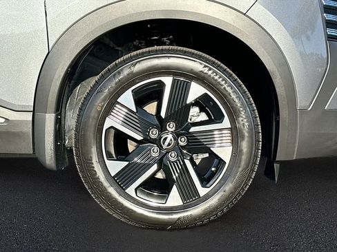 Used 2025 Nissan Kicks SV w/ SV Premium Package image 29