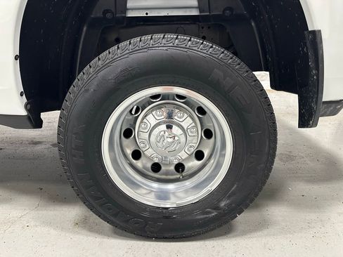 Used 2024 RAM 3500 Laramie image 63