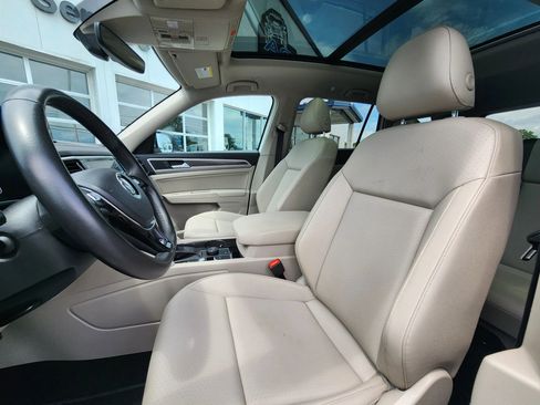 Used 2019 Volkswagen Atlas SEL R-Line image 28