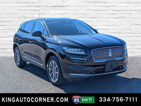 Used 2022 Lincoln Nautilus Reserve image 3