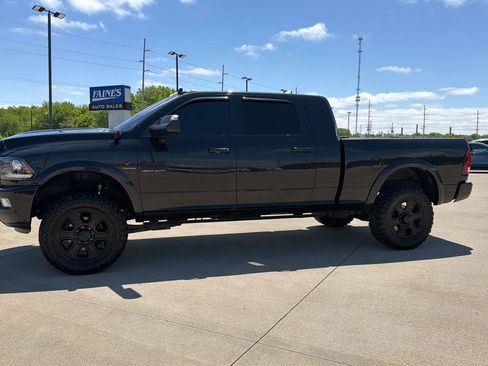 Used 2018 RAM 2500 Laramie w/ Sport Appearance Group AWD/4WD image 7