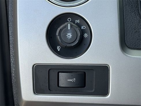 Used 2014 Ford F150 King Ranch w/ King Ranch Luxury Package image 18