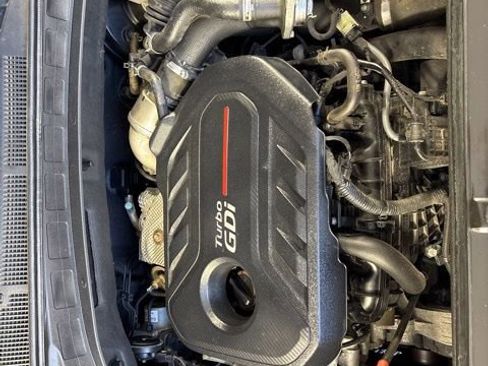 Used 2018 Hyundai Santa Fe Sport FWD image 25
