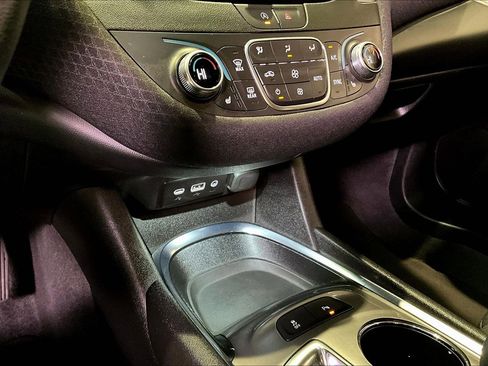 Used 2024 Chevrolet Malibu LT image 15