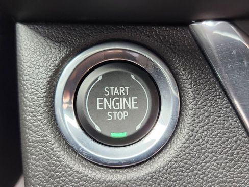 Used 2025 Buick Envista Preferred w/ Convenience I Package image 33