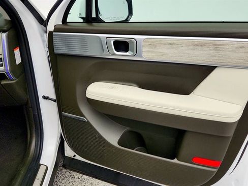 Used 2025 Hyundai Santa Fe Calligraphy AWD/4WD image 28