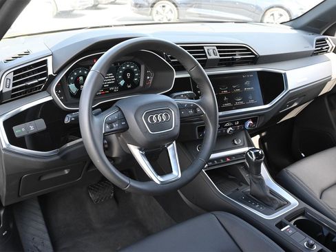 Certified 2025 Audi Q3 2.0T Premium Plus w/ Premium Plus Package image 14