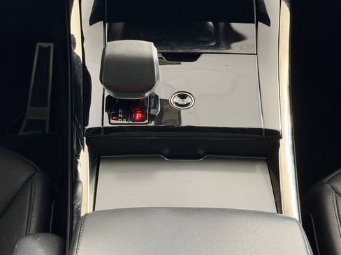 Used 2024 Land Rover Range Rover Sport Dynamic SE image 19