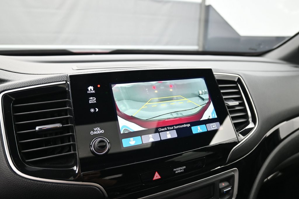 Used 2025 Honda Passport Black Edition image 42