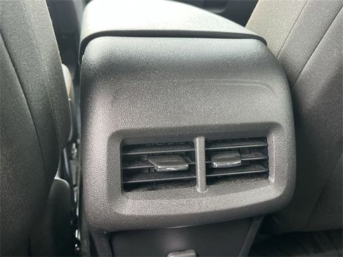 Certified 2023 Chevrolet Equinox LT image 20