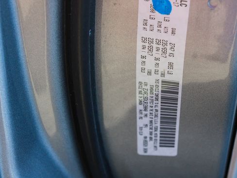 Used 2018 Chrysler Pacifica Touring-L image 22