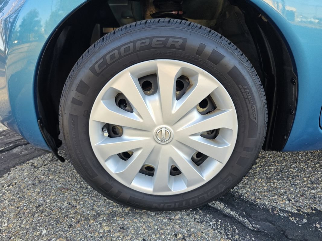 Used 2016 Nissan Versa Note SV FWD image 37