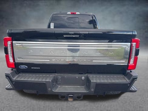 Used 2024 Ford F250 Platinum w/ FX4 Off-Road Package AWD/4WD image 34