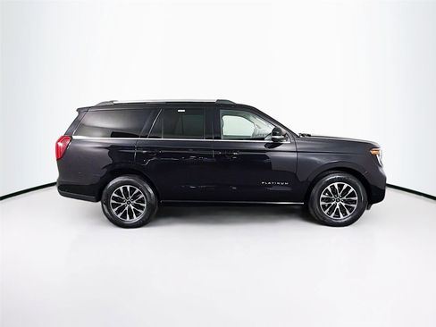 Used 2025 Ford Expedition Platinum image 8