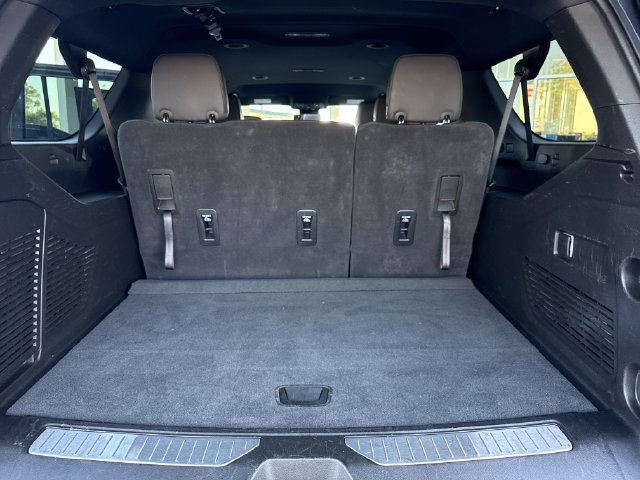 Certified 2025 Chevrolet Suburban Z71 AWD/4WD image 33
