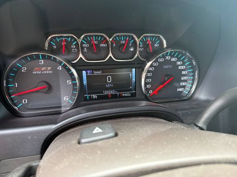 Used 2018 Chevrolet Silverado 1500 LTZ Z71 w/ LTZ Plus Package AWD/4WD image 4