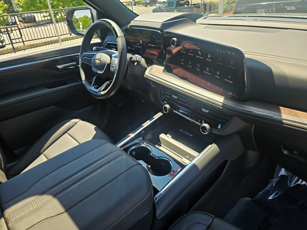 New 2026 Chevrolet Tahoe High Country AWD/4WD image 10