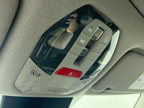 New 2026 Kia EV9 Wind AWD/4WD image 18