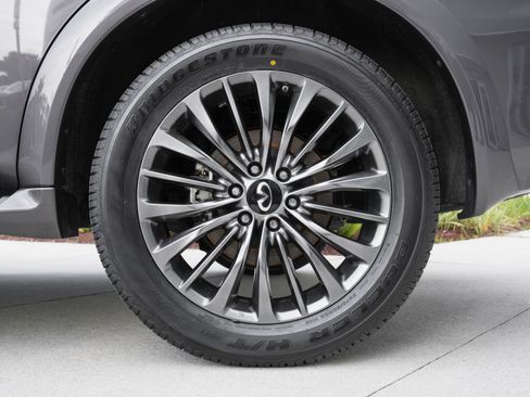 Certified 2024 INFINITI QX80 Premium Select w/ Cargo Package AWD/4WD image 30