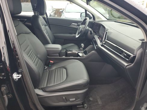 Certified 2025 Kia Sportage SX image 7