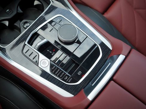 New 2026 BMW X6 xDrive40i w/ Premium Package image 15