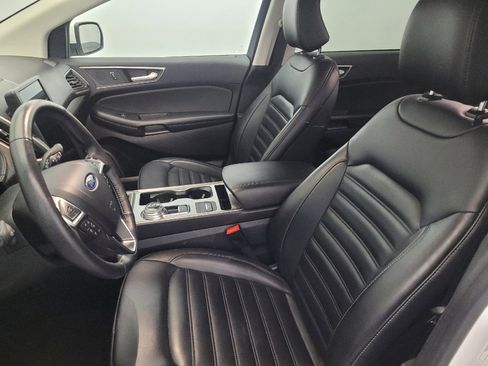 Used 2024 Ford Edge SEL image 17
