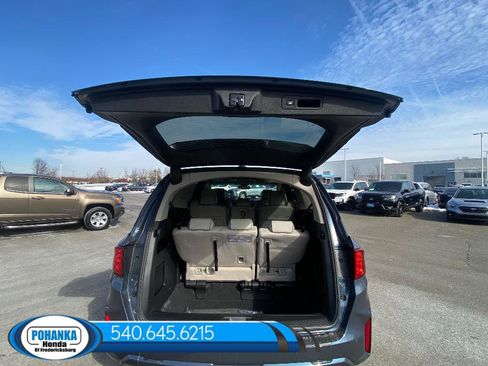 New 2026 Honda Odyssey Touring image 7