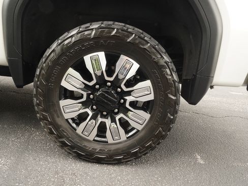 Used 2025 GMC Sierra 2500 Denali w/ Denali Reserve Package AWD/4WD image 37