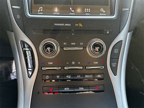 Certified 2019 Lincoln Nautilus Premier image 23