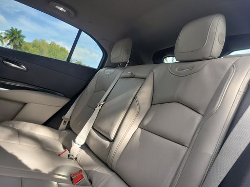 Used 2020 Cadillac XT4 Premium Luxury w/ Enhanced Visibility Package image 12