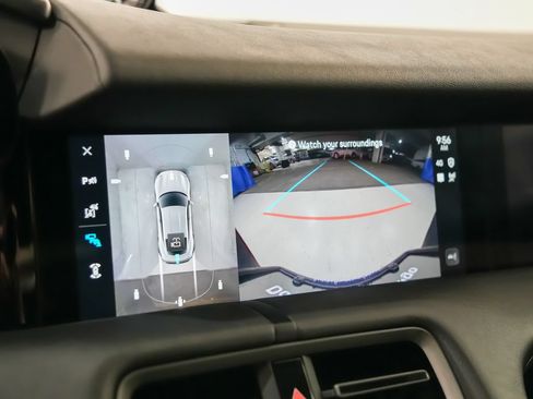 Certified 2025 Porsche Taycan 4S AWD/4WD image 32