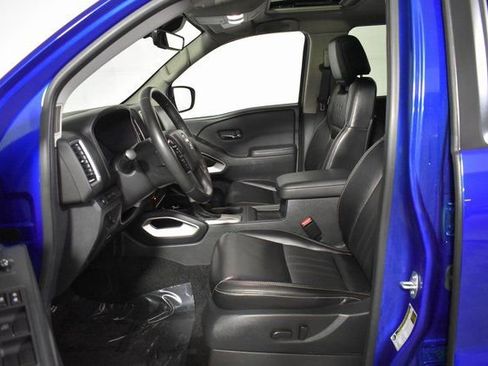 Certified 2024 Nissan Frontier SL image 12