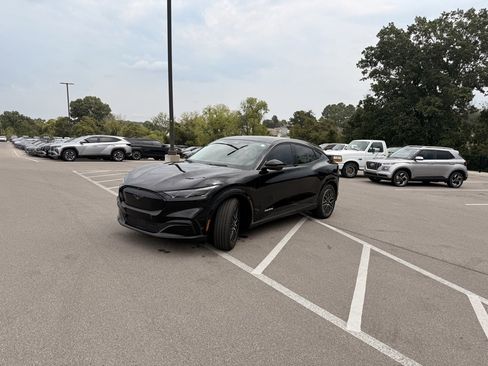 New 2025 Ford Mustang Mach-E Premium image 4