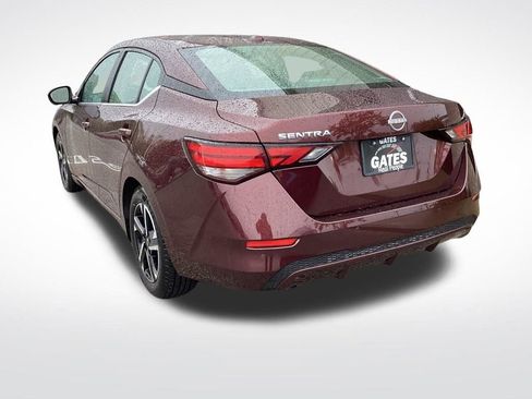 Used 2025 Nissan Sentra SV FWD image 9