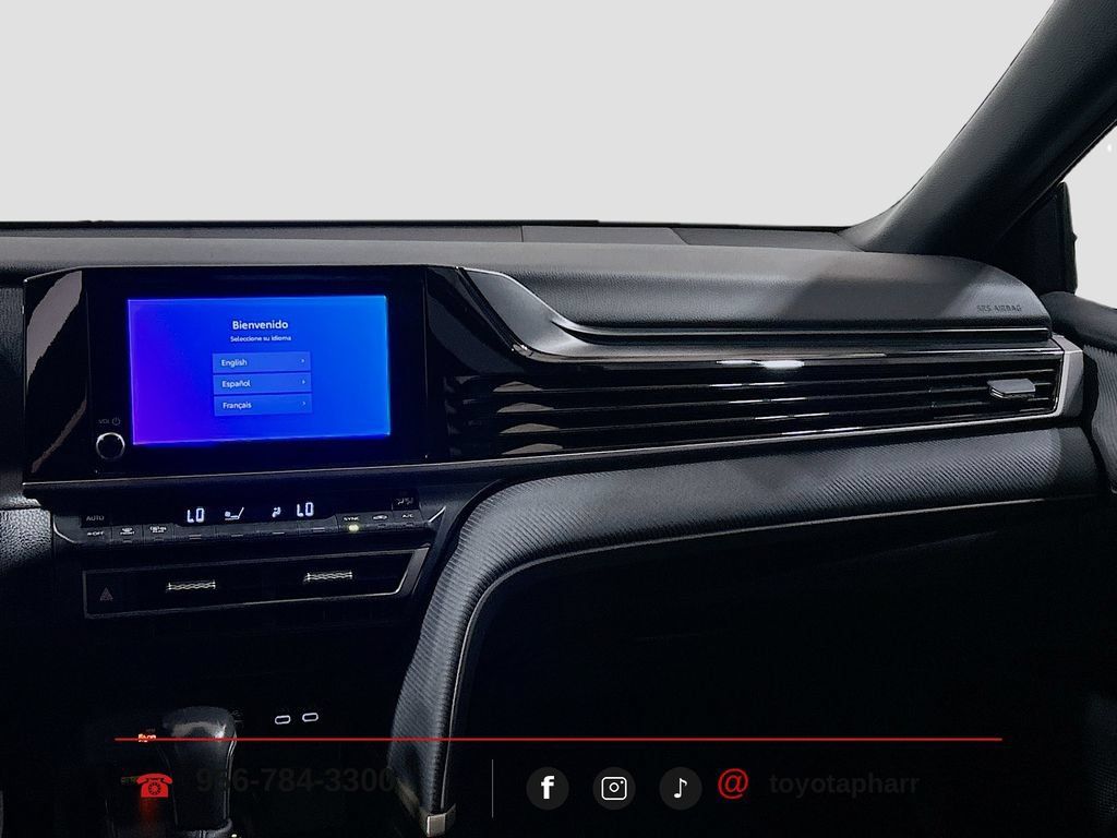 Used 2025 Toyota Camry SE w/ Convenience Package FWD image 21
