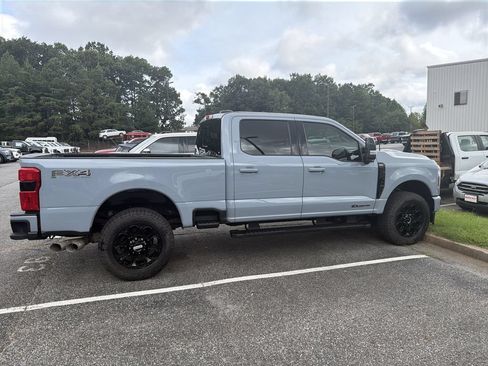 Used 2024 Ford F350 Lariat w/ Lariat Ultimate Package AWD/4WD image 8