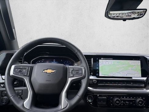 Used 2025 Chevrolet Silverado 1500 LTZ w/ LTZ Premium Package image 16