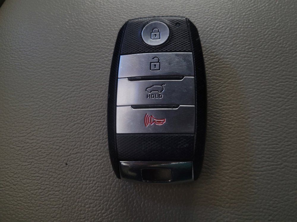 Used 2017 Kia Sorento EX FWD image 32