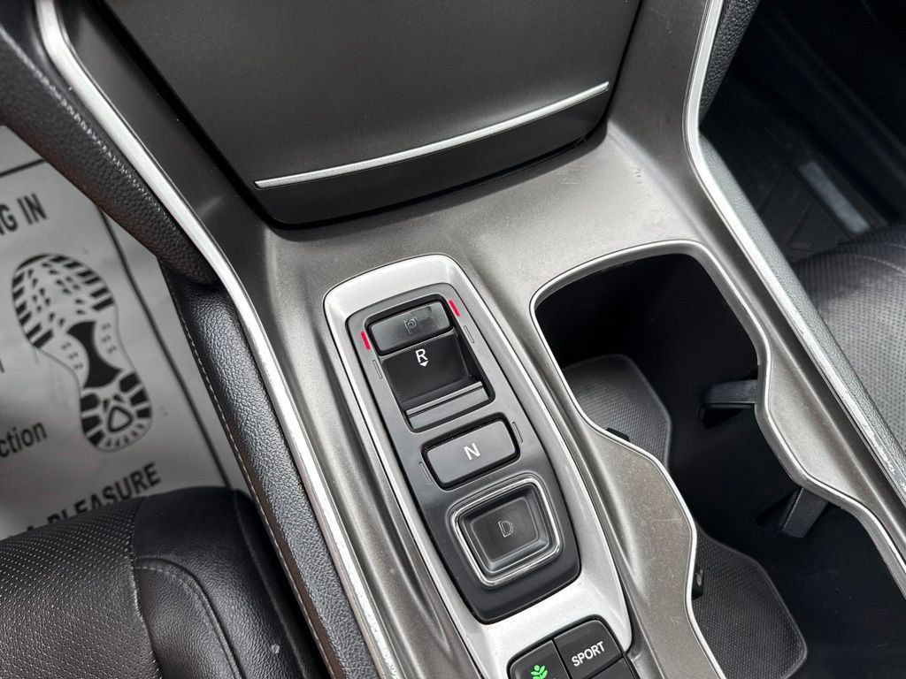 Used 2019 Honda Accord Touring image 36