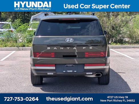 Used 2025 Hyundai Santa Fe Limited FWD image 4