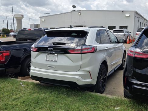 Used 2023 Ford Edge ST-Line AWD/4WD image 4