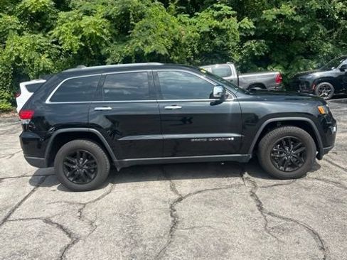 Used 2021 Jeep Grand Cherokee Limited AWD/4WD image 5