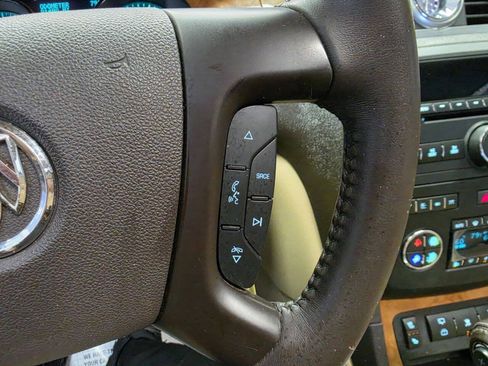 Used 2012 Buick Enclave Premium FWD image 20