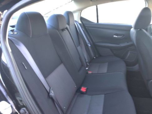 Used 2020 Nissan Sentra SV w/ Lighting Package image 24