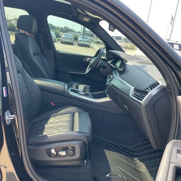 Used 2023 BMW X5 M50i w/ Climate Comfort Package AWD/4WD image 5