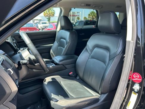Certified 2022 Nissan Pathfinder SL w/ SL Black Package FWD image 22