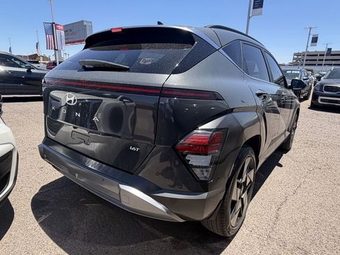 Used 2025 Hyundai Kona Limited FWD image 9