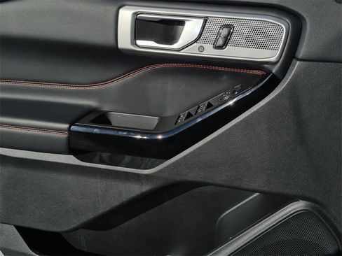 Used 2023 Ford Explorer ST-Line w/ Class IV Trailer Tow Package image 29