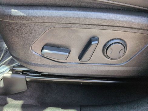 Certified 2023 Kia Sorento S FWD image 24